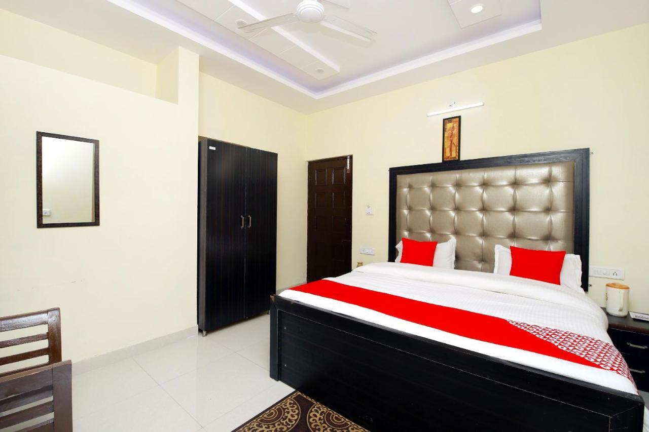 Oyo 8670 Hotel Usha Palace Mussoorie Bagian luar foto