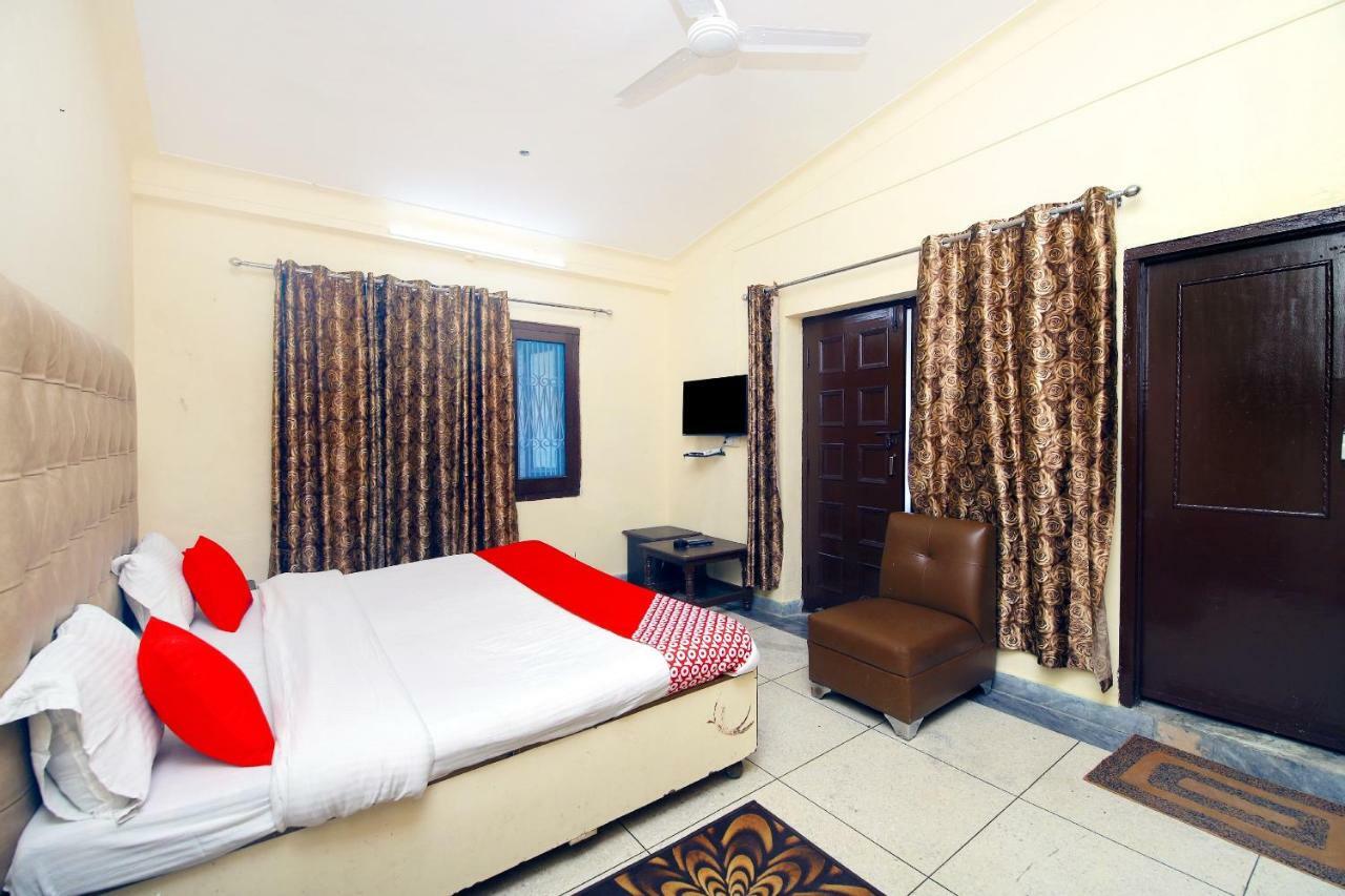 Oyo 8670 Hotel Usha Palace Mussoorie Bagian luar foto