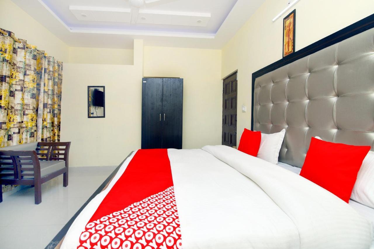 Oyo 8670 Hotel Usha Palace Mussoorie Bagian luar foto