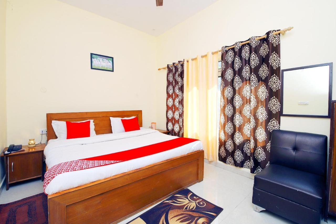 Oyo 8670 Hotel Usha Palace Mussoorie Bagian luar foto