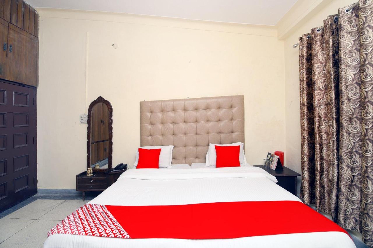 Oyo 8670 Hotel Usha Palace Mussoorie Bagian luar foto